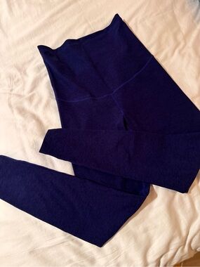 Maternity Leggings in Deep Purple